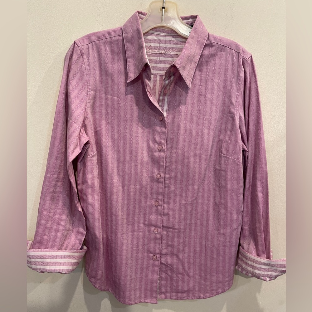 Robert Graham Pink Button Down Shirt Blouse